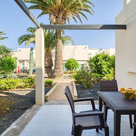 Homeforguest Moderno Apartamento Con Piscina En 코라레호 외부 사진