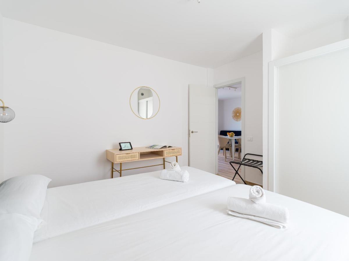 Homeforguest Moderno Apartamento Con Piscina En 코라레호 외부 사진