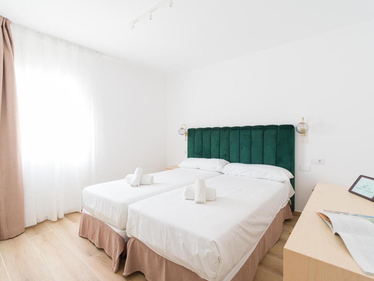 Homeforguest Moderno Apartamento Con Piscina En 코라레호 외부 사진