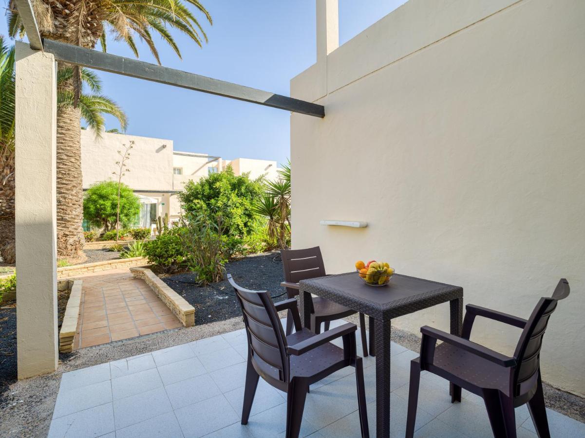 Homeforguest Moderno Apartamento Con Piscina En 코라레호 외부 사진